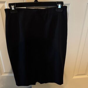 Uniqlo scuba black skirt